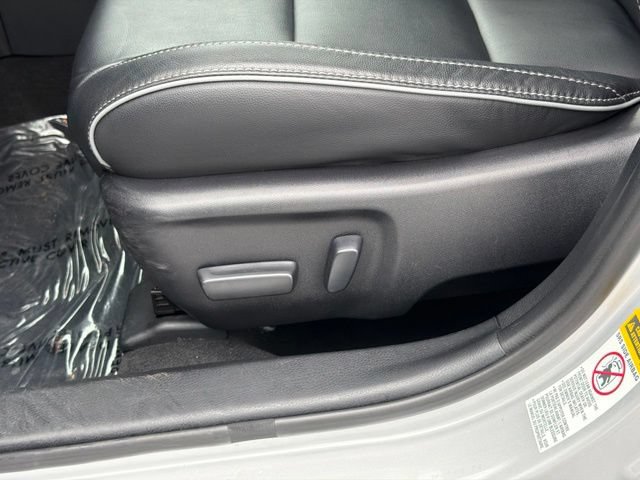 Used 2016 Toyota Corolla S Premium FWD image 18