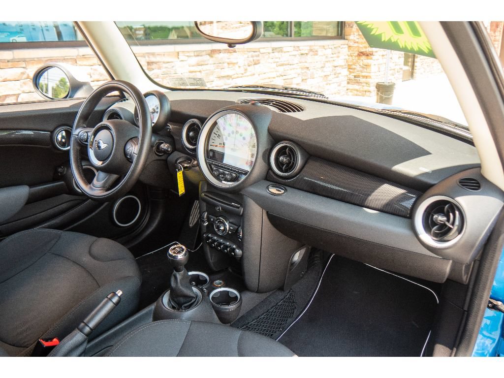 Used 2011 MINI Cooper S FWD image 14