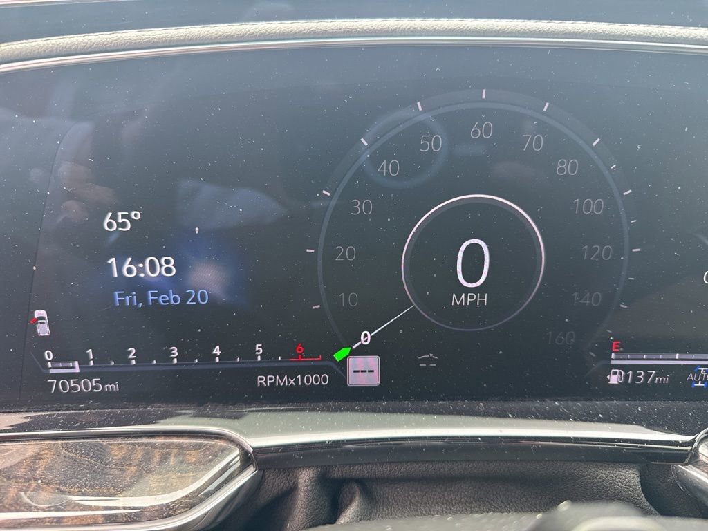 Used 2022 Cadillac Escalade Premium Luxury w/ Performance Package image 2