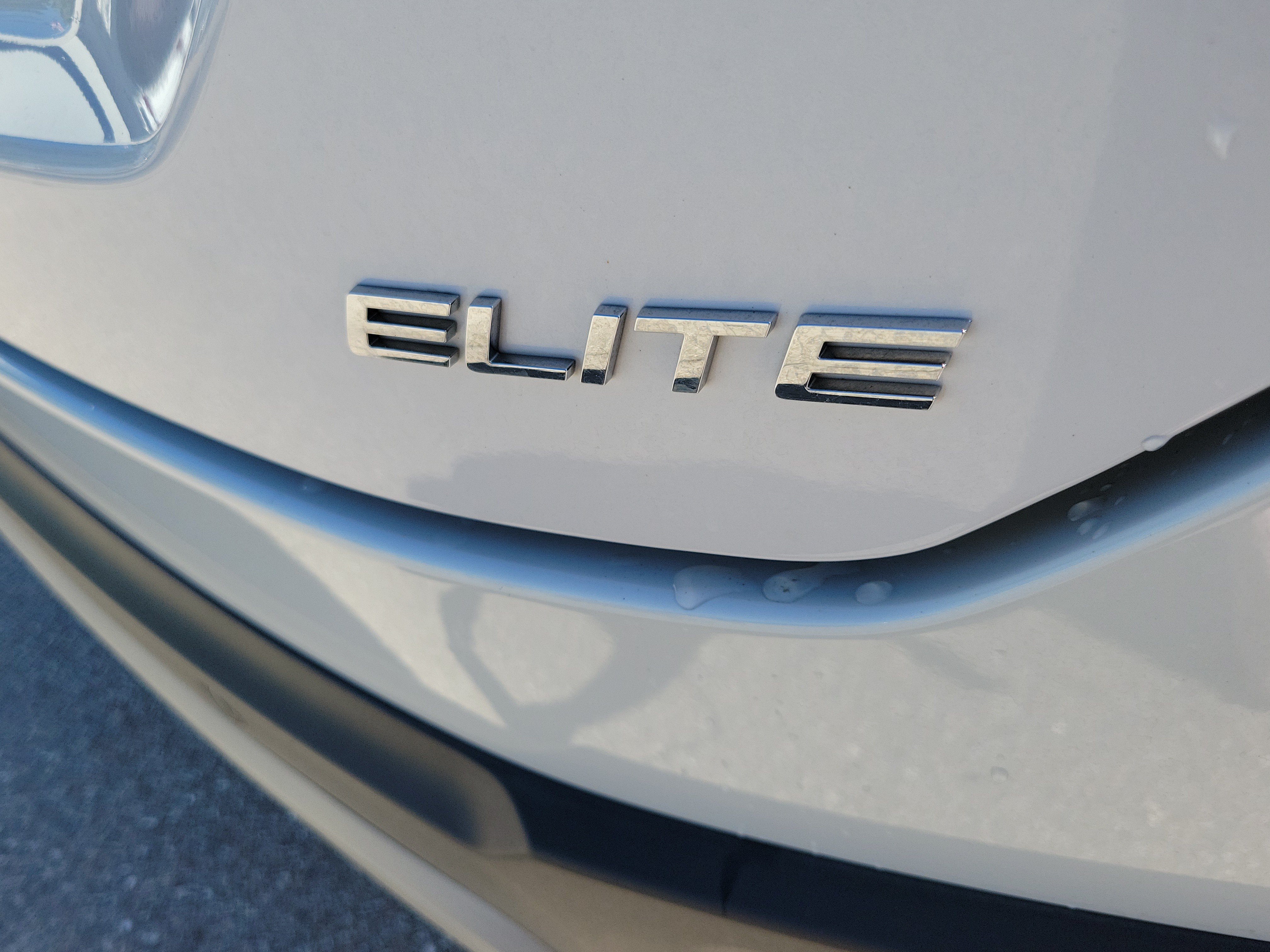 Certified 2025 Honda Pilot Elite image 8