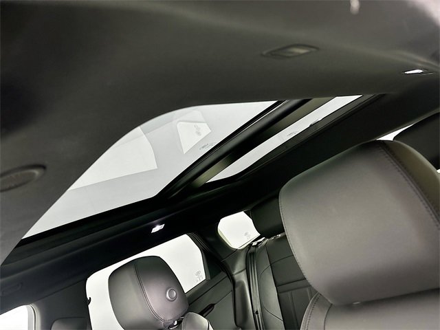 Used 2025 Land Rover Range Rover Evoque Dynamic SE image 14