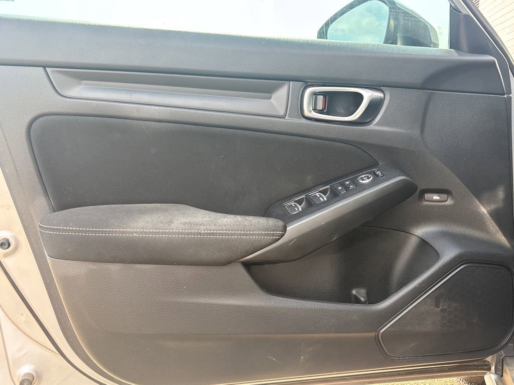 Used 2022 Honda Civic LX image 5