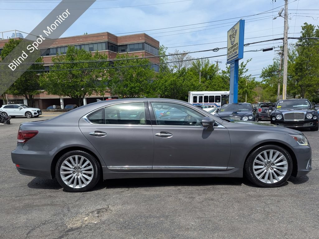 Used 2013 Lexus LS 460 AWD w/ Comfort Pkg image 7