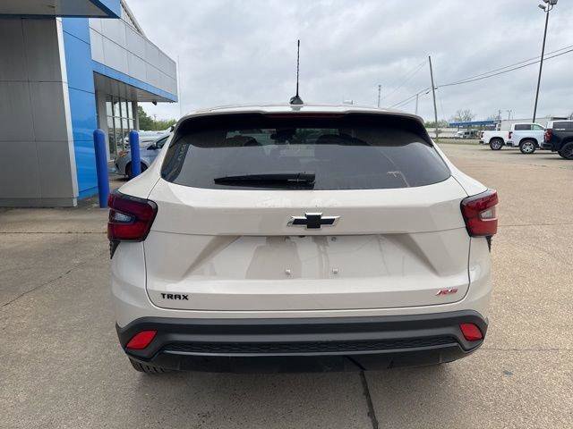New 2026 Chevrolet Trax RS image 4
