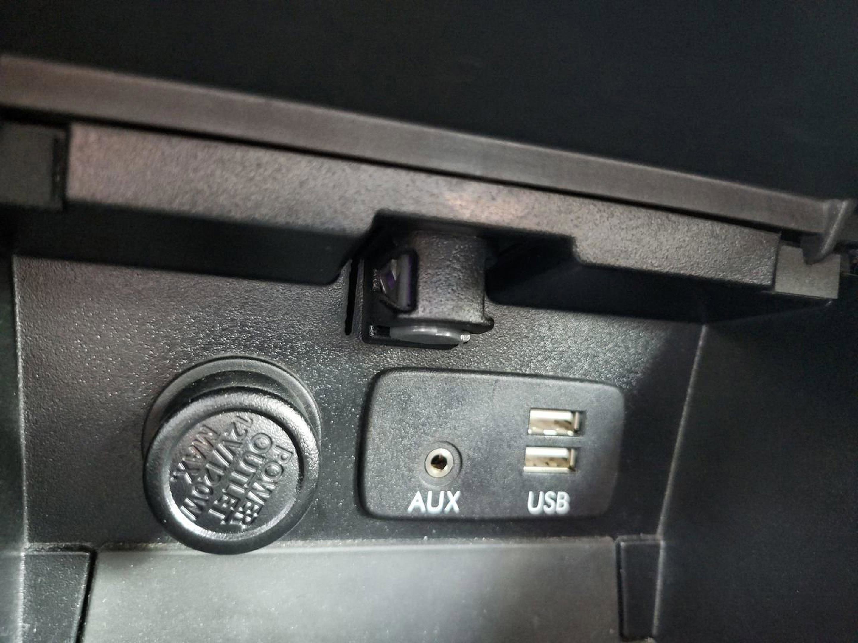 Used 2018 Subaru Outback 2.5i Premium image 16