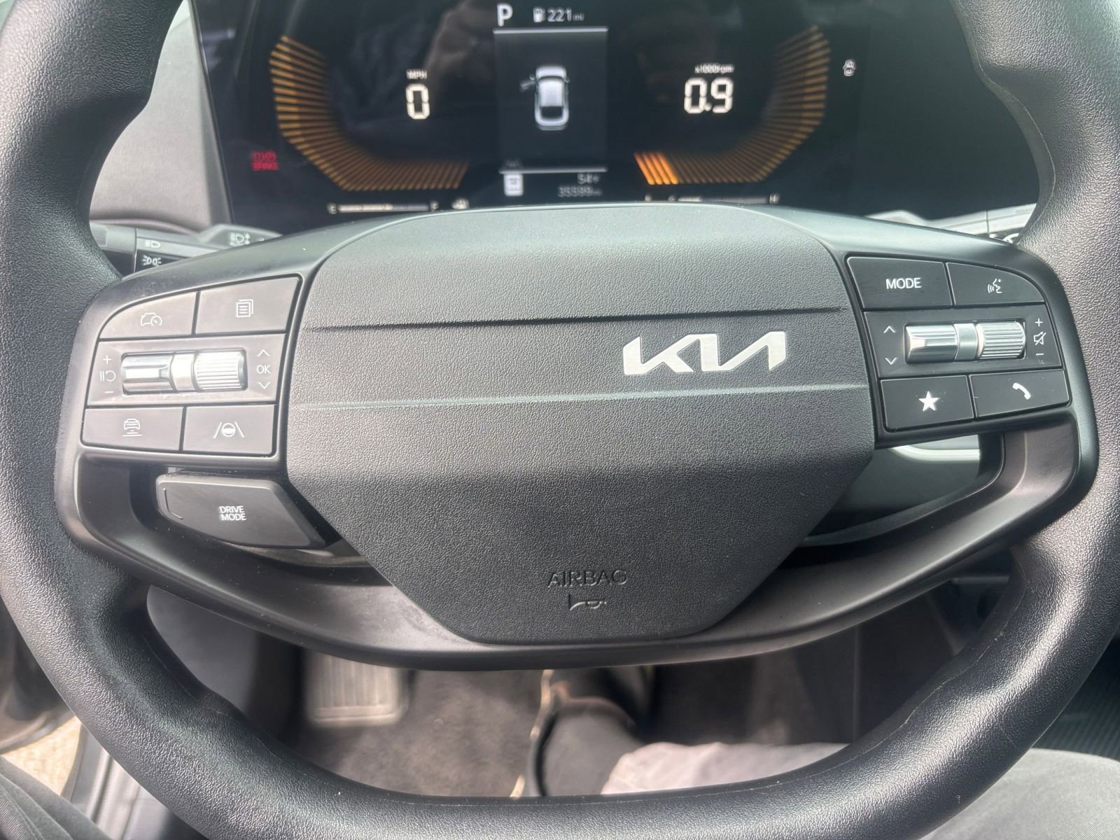 Used 2025 Kia K4 FWD image 27