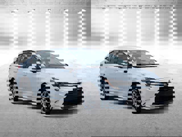 Used 2024 Toyota Corolla LE image 2