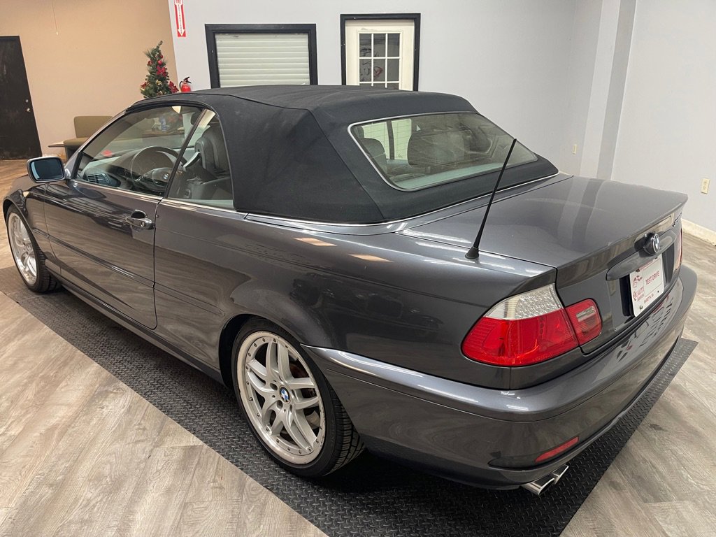 Used 2006 BMW 330Ci Convertible image 8