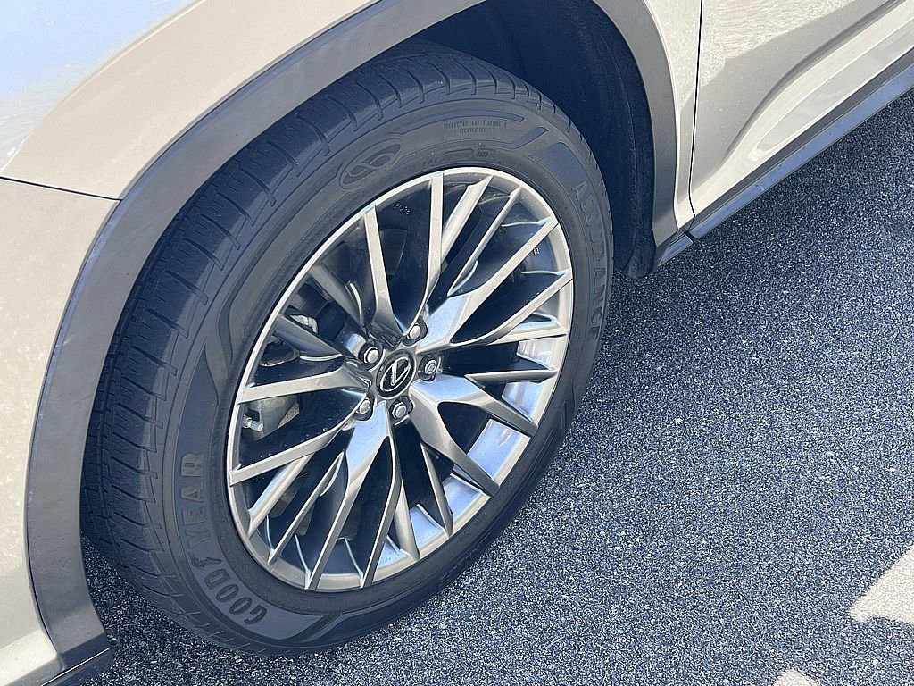 Used 2018 Lexus RX 450h F Sport w/ Accessory Package image 9