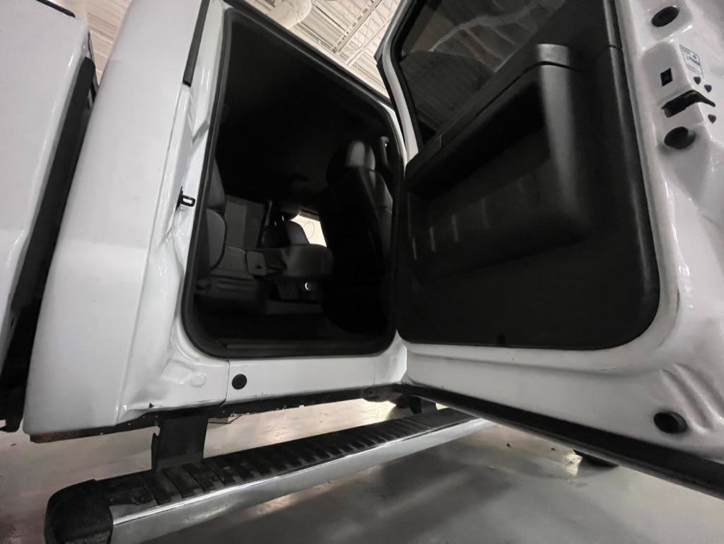 Used 2016 Ford F450 Lariat w/ Lariat Chrome Package AWD/4WD image 9