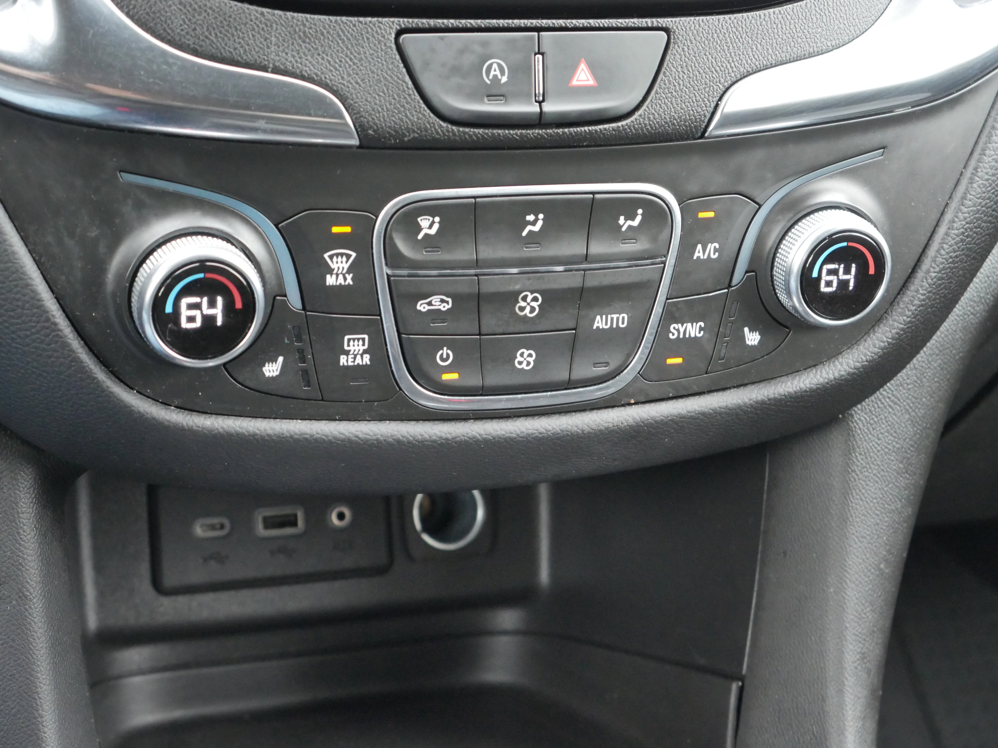 Used 2022 Chevrolet Equinox LT image 20