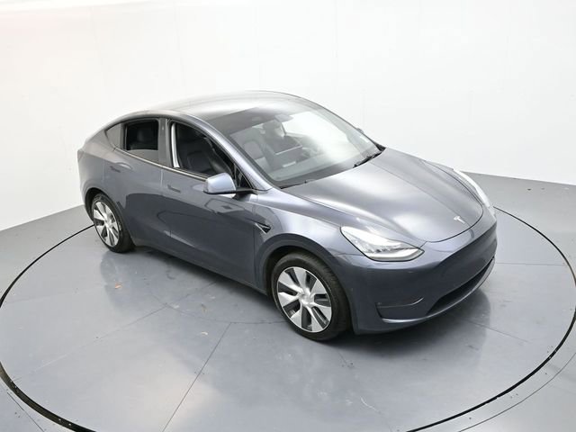 Used 2021 Tesla Model Y Long Range image 17