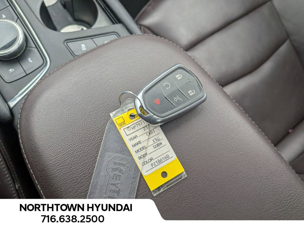 Used 2023 Cadillac XT6 Premium Luxury image 20