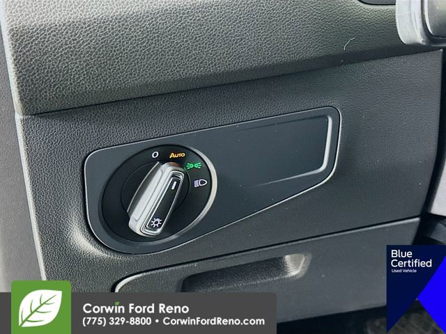 Used 2020 Volkswagen Tiguan SE image 14