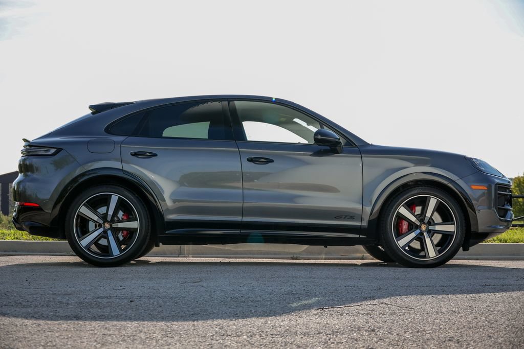 Certified 2025 Porsche Cayenne GTS AWD/4WD image 24