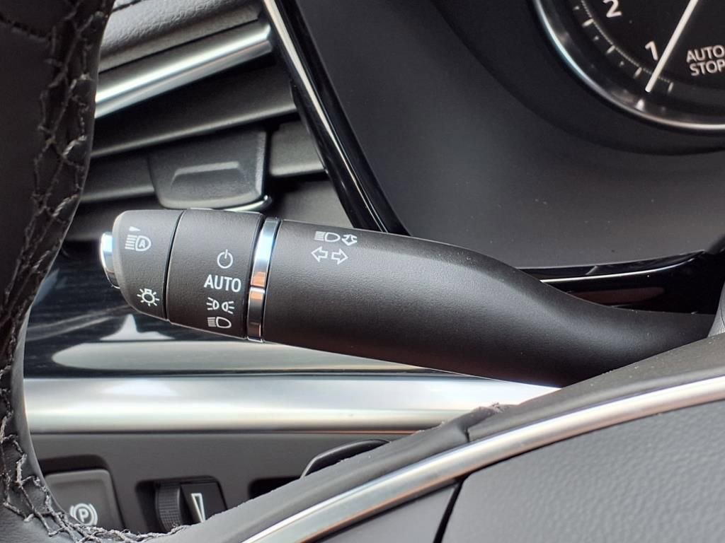 New 2025 Cadillac XT5 Premium Luxury w/ LPO, Floor Liner Package image 18