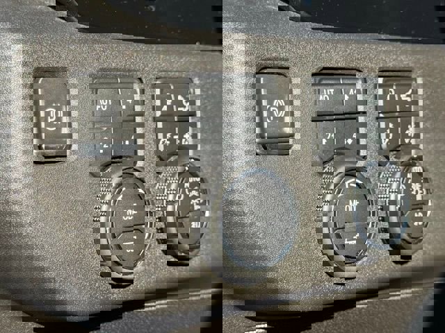 Used 2024 Chevrolet Silverado 2500 High Country w/ Technology Package image 27