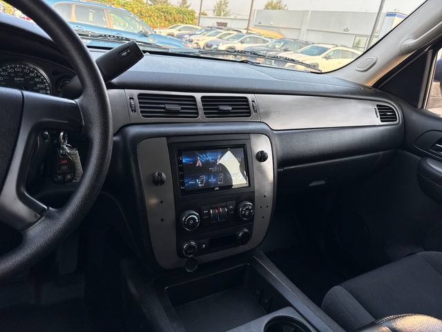 Used 2009 Chevrolet Tahoe 4WD w/ Skid Plate Package image 21