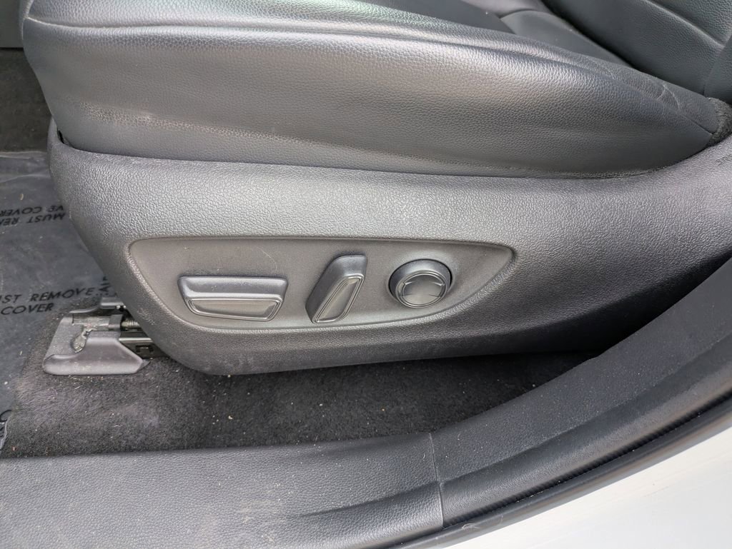 Used 2022 Toyota Highlander XLE image 8