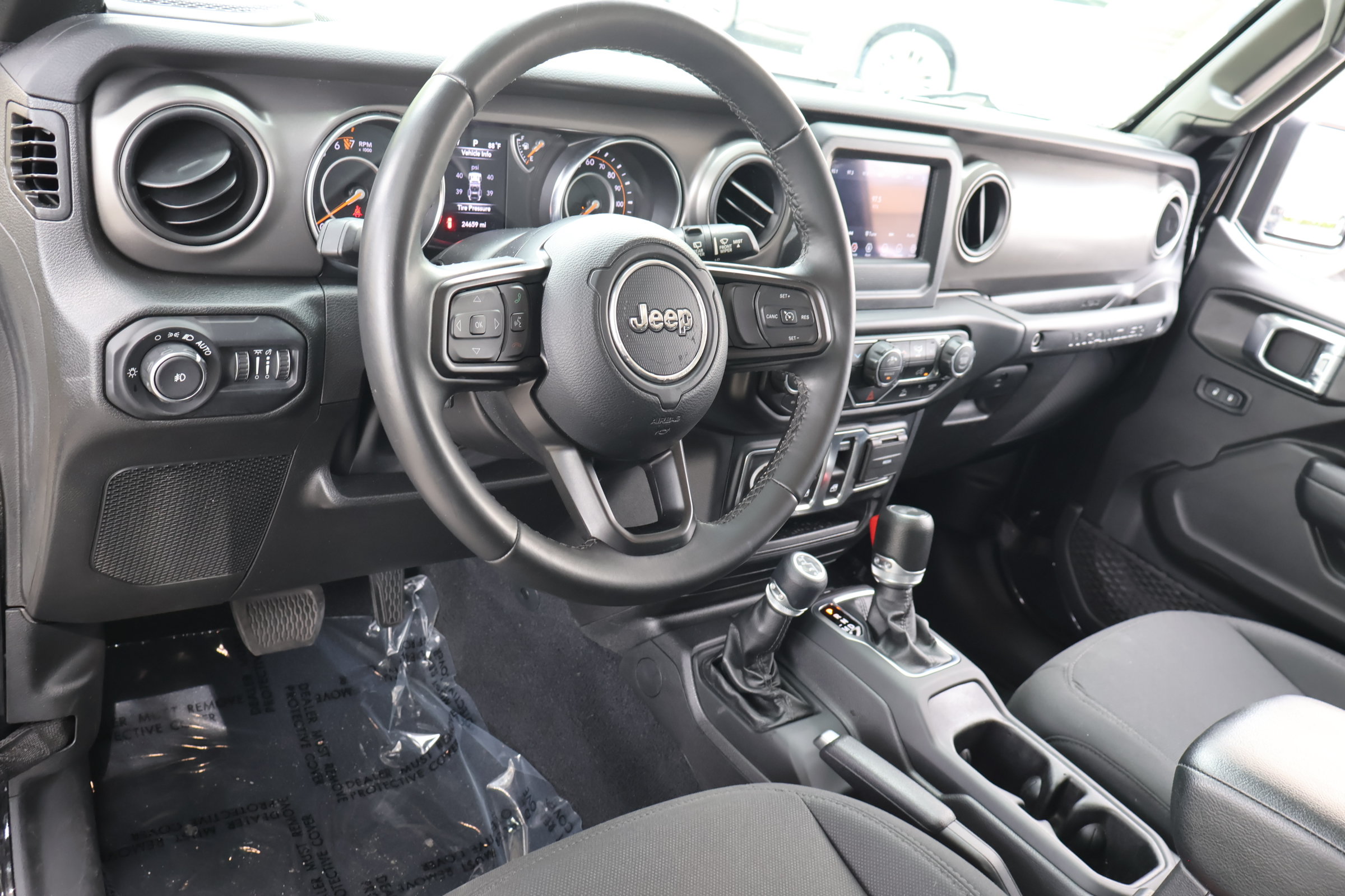 Used 2022 Jeep Wrangler Sport AWD/4WD image 14
