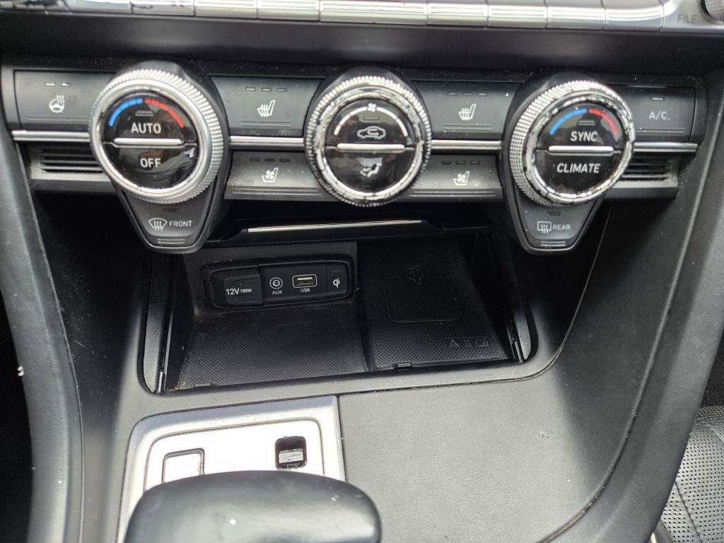 Used 2019 Genesis G70 2.0T Advanced w/ Prestige Package AWD/4WD image 19