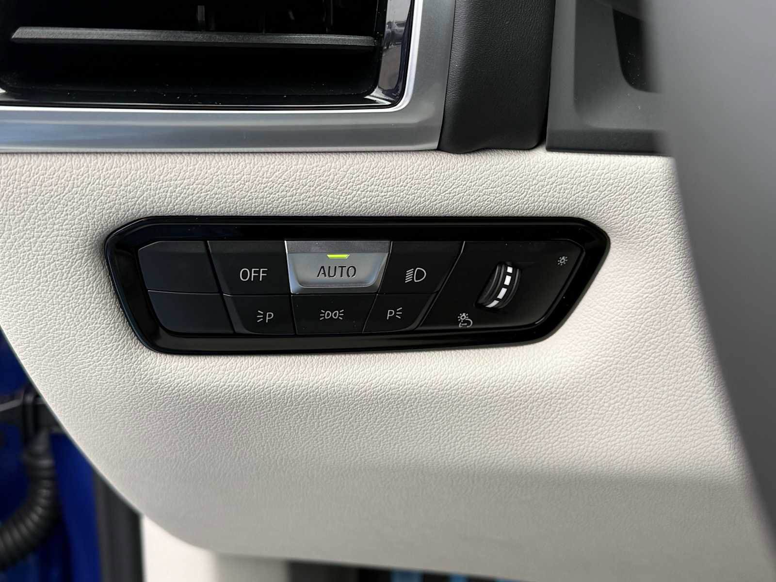 New 2026 BMW M850i xDrive Convertible image 39