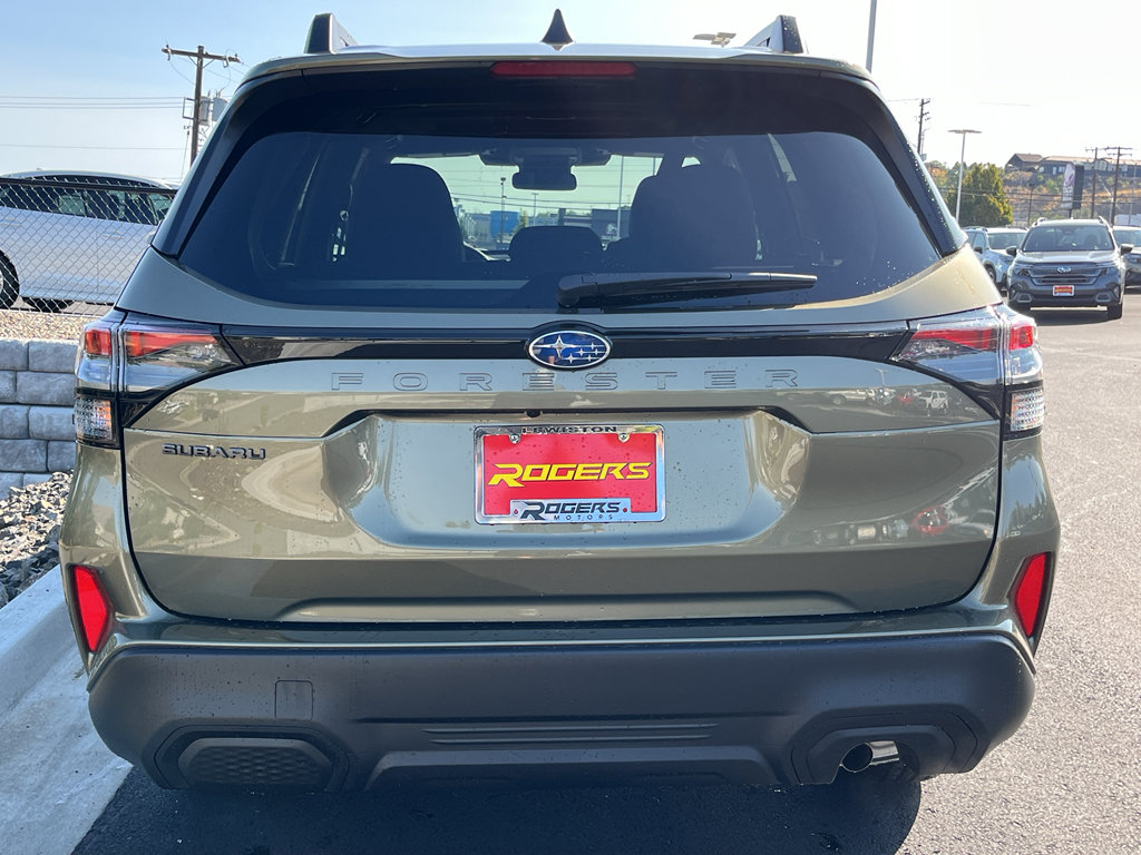 New 2025 Subaru Forester Premium image 4