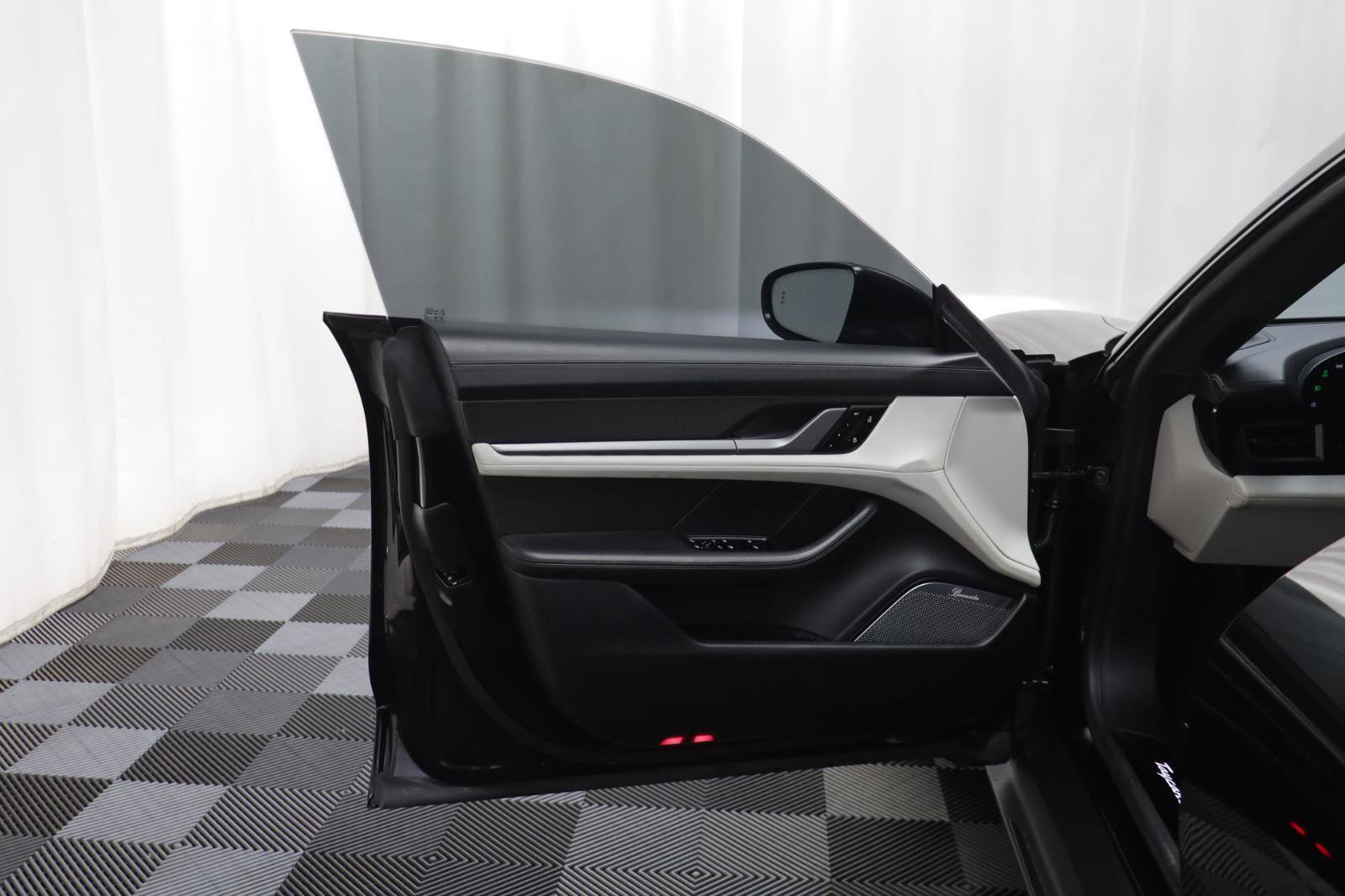 Used 2020 Porsche Taycan Turbo S w/ Premium Package image 5