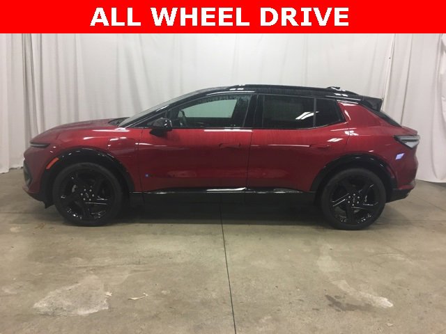 Used 2024 Chevrolet Equinox EV RS image 8