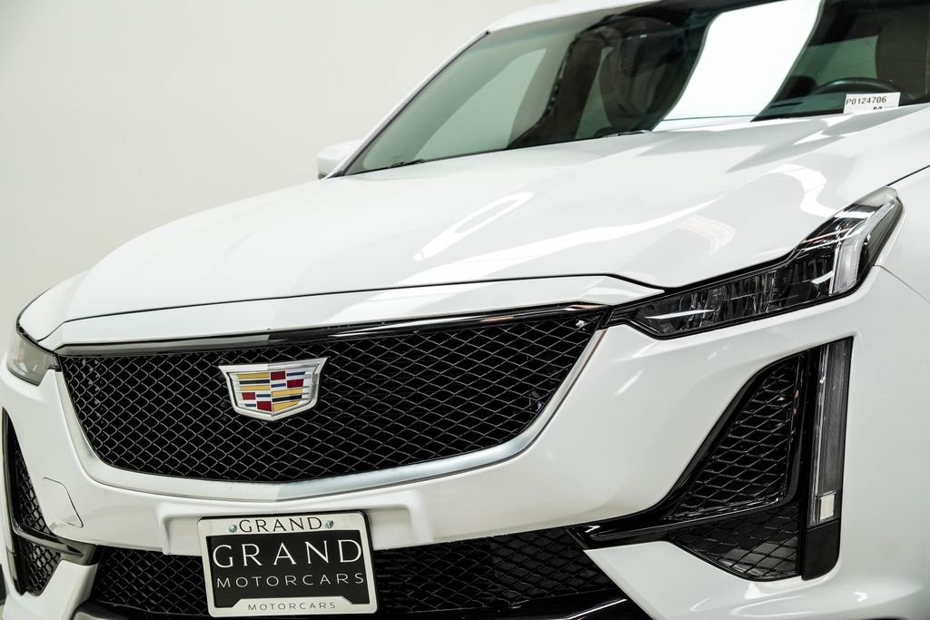 Used 2023 Cadillac CT5 Luxury RWD image 2