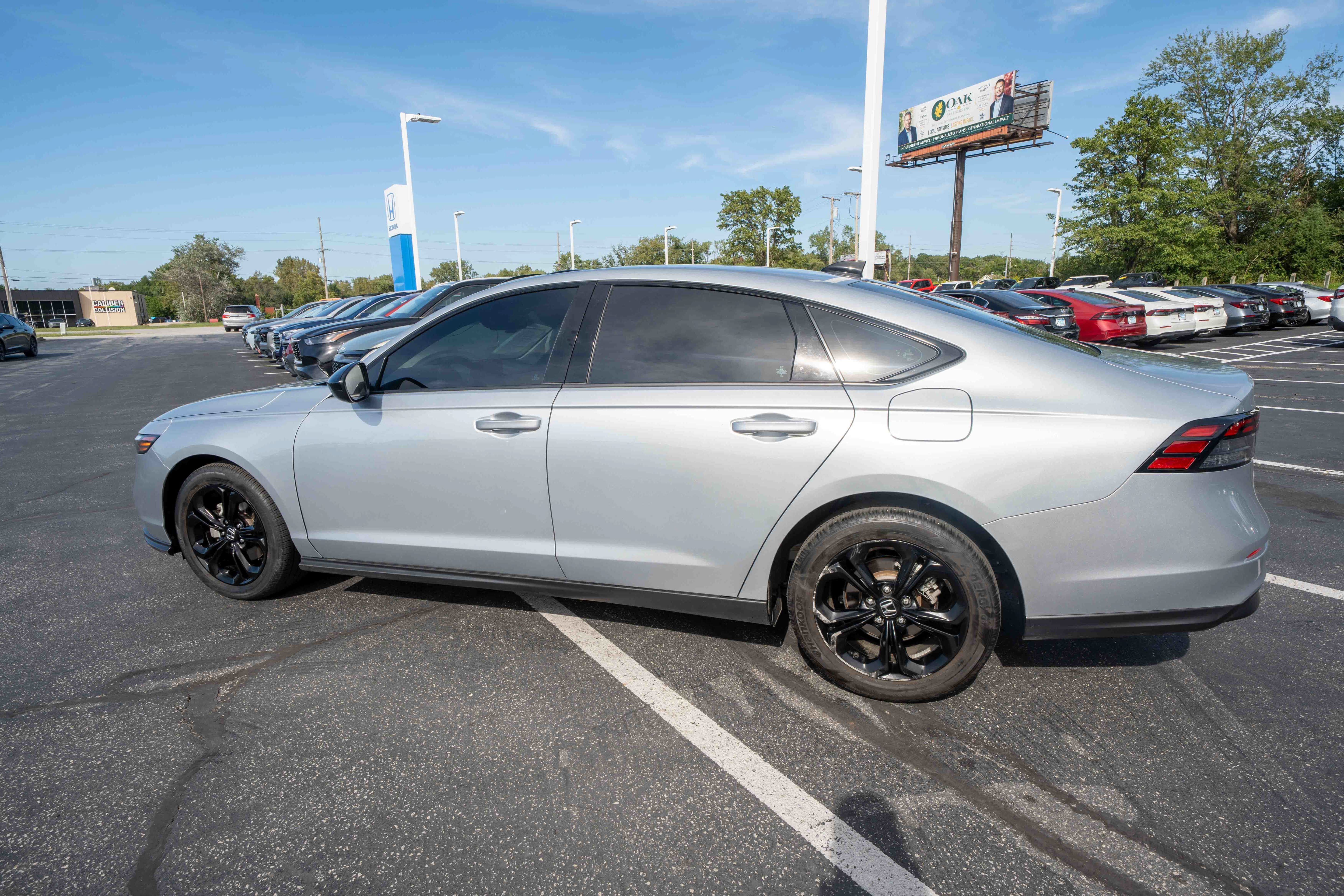 Used 2025 Honda Accord SE image 4
