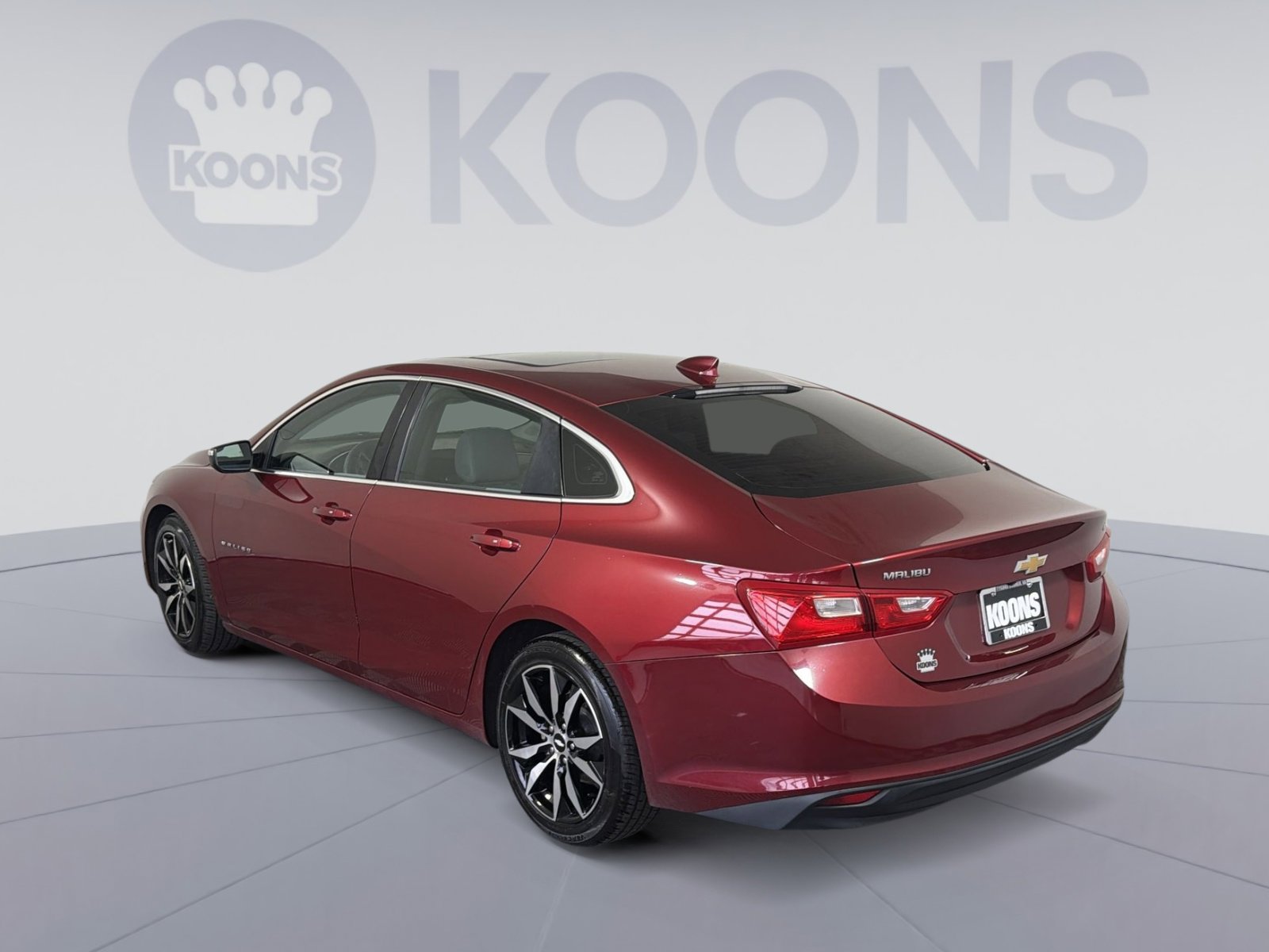 Used 2018 Chevrolet Malibu LT w/ Leather Package image 4