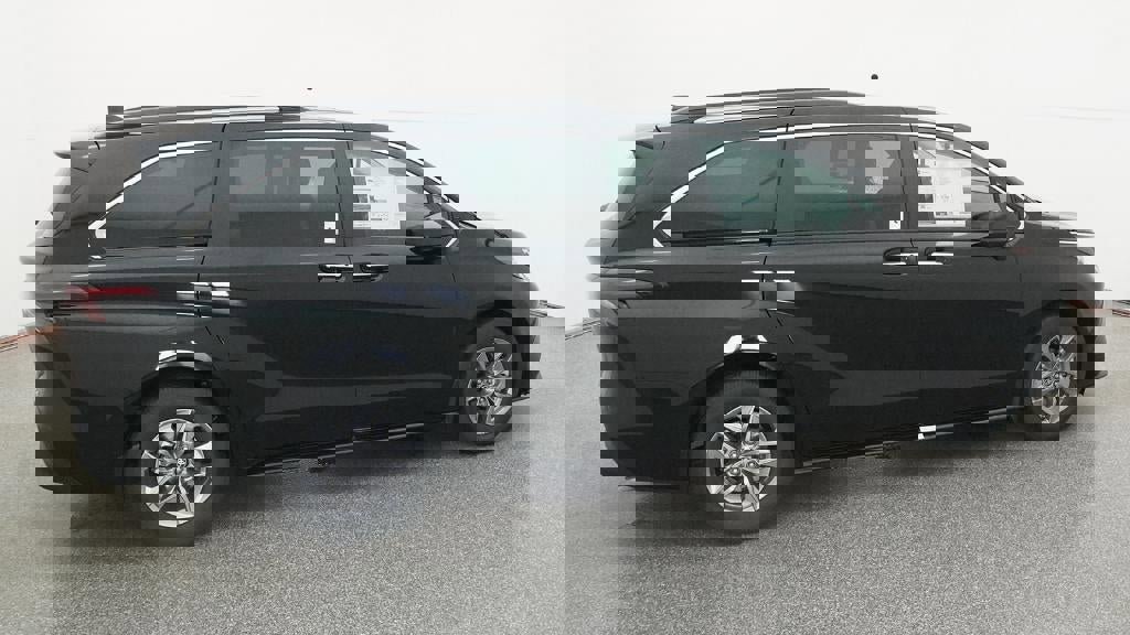 New 2026 Toyota Sienna XLE image 43