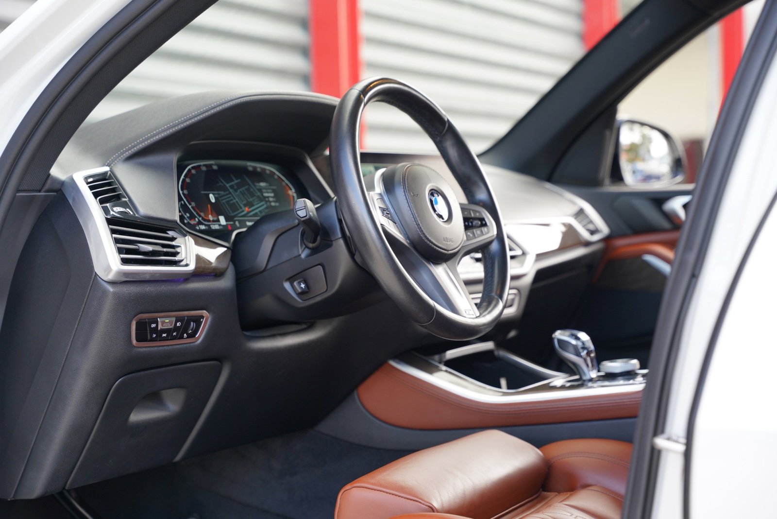 Used 2022 BMW X5 sDrive40i w/ M Sport Package image 8