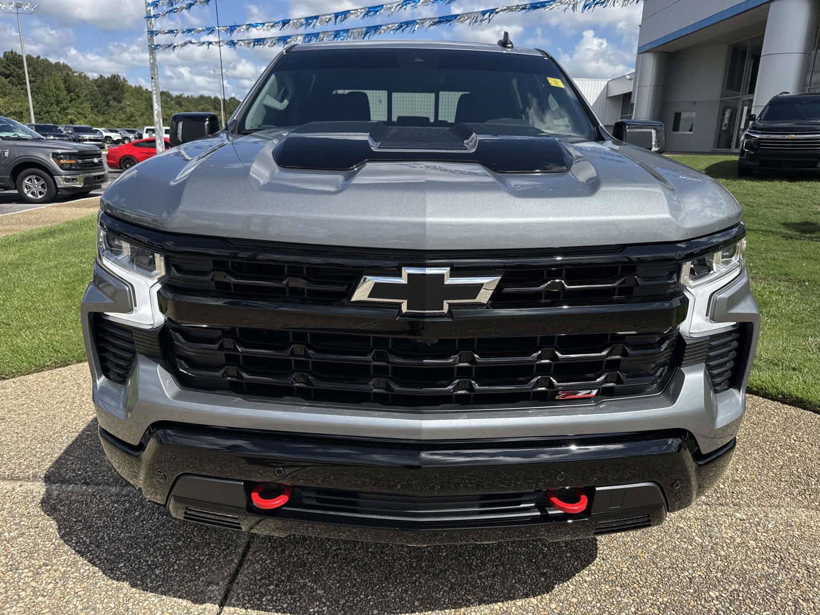 New 2026 Chevrolet Silverado 1500 LT Trail Boss w/ LT Trail Boss Premium Package AWD/4WD image 2