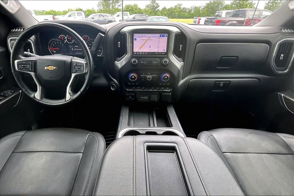 Used 2022 Chevrolet Silverado 1500 LTZ w/ LTZ Premium Package AWD/4WD image 10