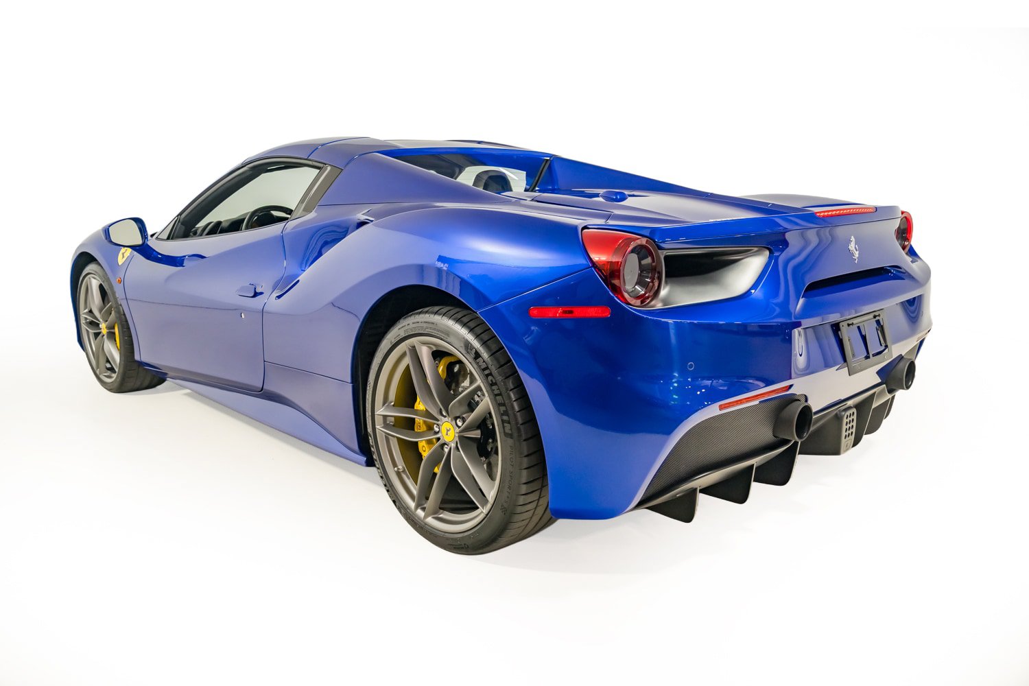 Certified 2019 Ferrari 488 Spider RWD image 4