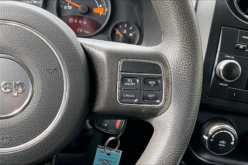 Used 2015 Jeep Compass Sport w/ Power Value Group AWD/4WD image 12