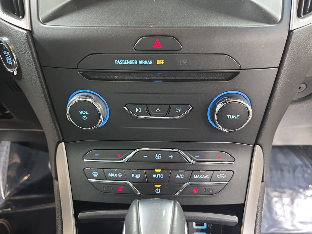 Used 2018 Ford Edge SEL w/ Equipment Group 201A image 21