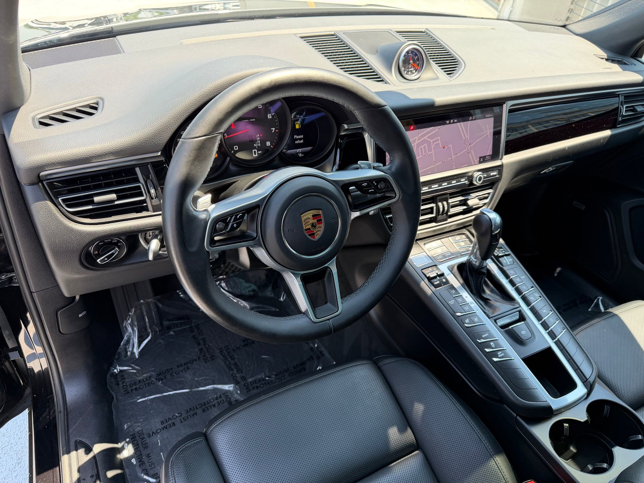 Certified 2020 Porsche Macan AWD/4WD image 4