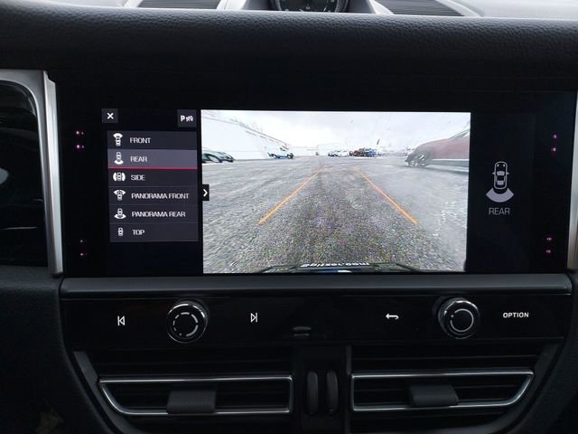 Used 2023 Porsche Macan image 26