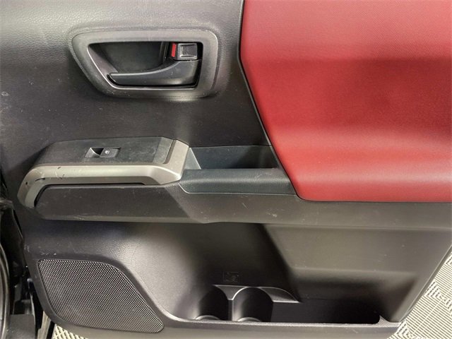 Used 2020 Toyota Tacoma SR5 image 23