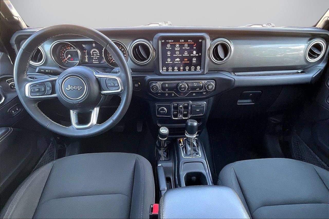Used 2023 Jeep Gladiator Overland AWD/4WD image 15