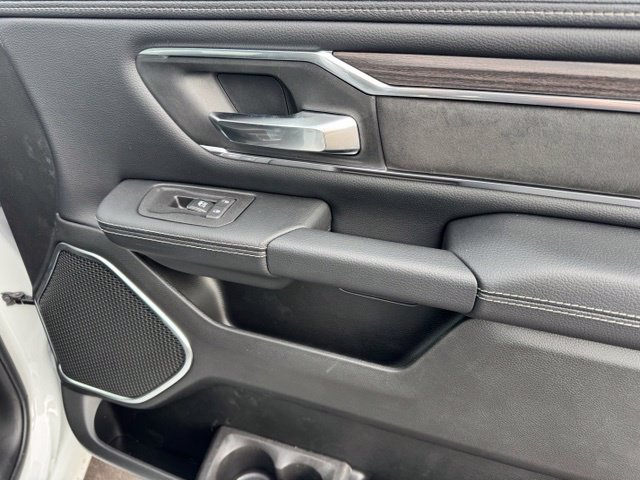 New 2026 RAM 1500 Laramie w/ Sport Appearance Package AWD/4WD image 26