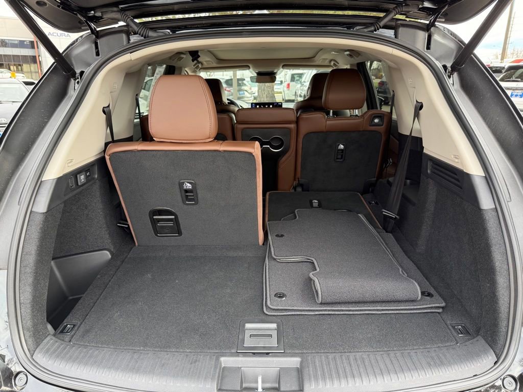 Certified 2025 Acura MDX w/ Technology Package image 17