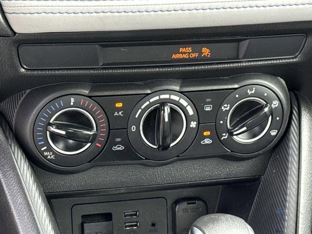 Used 2019 Toyota Yaris LE image 21