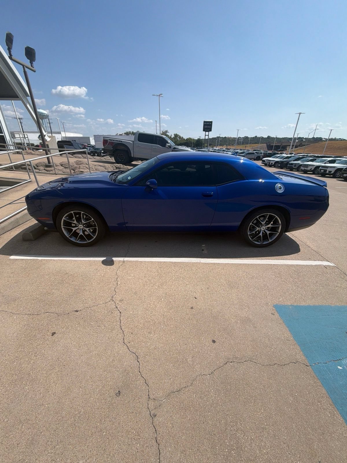 Used 2022 Dodge Challenger SXT w/ Plus Package RWD image 2