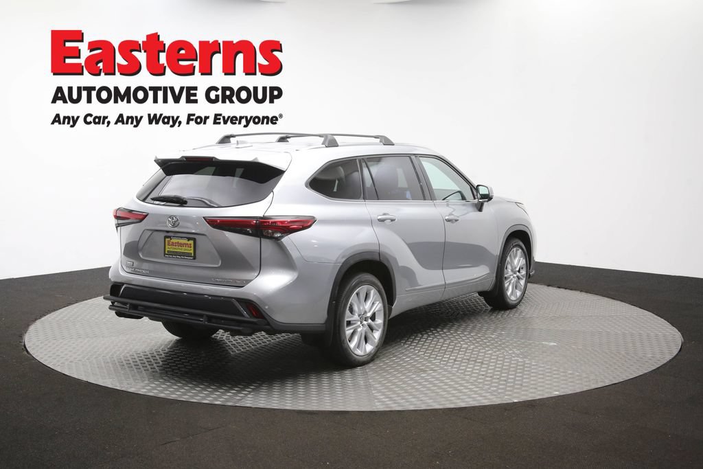 Used 2021 Toyota Highlander Limited AWD/4WD image 45