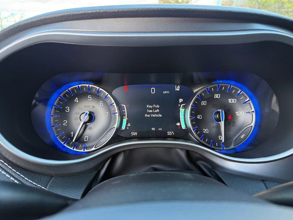 New 2026 Chrysler Pacifica Select image 24