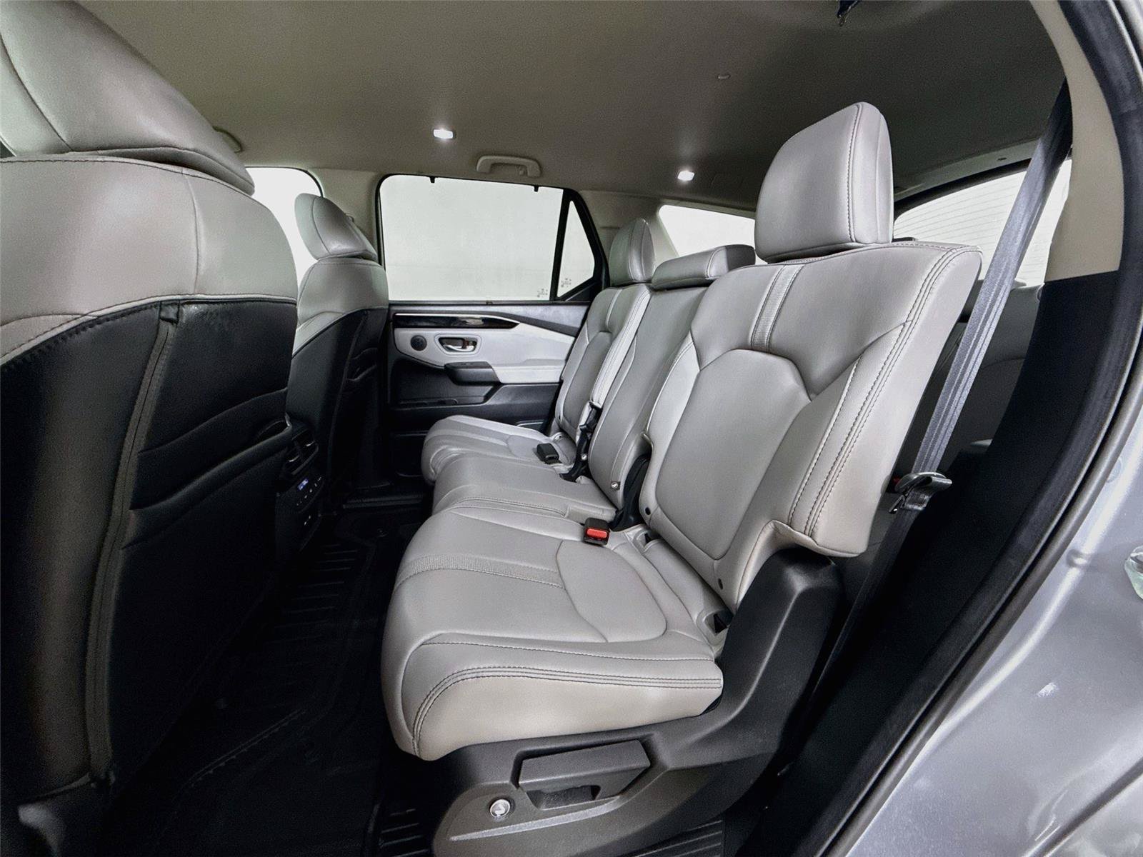 Used 2025 Honda Pilot EX-L image 24